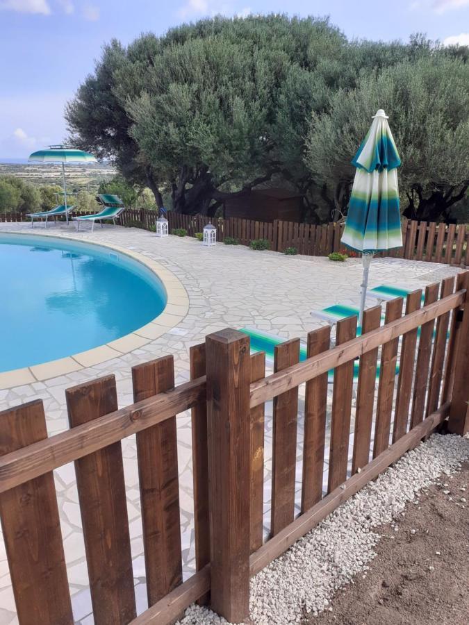 Gli Olivastri Con Piscina,Solarium, Vista Mare ,Sole -Mare E Tanta Natura ,Climatizzatore,Wifi Aglientu Dış mekan fotoğraf